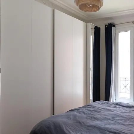 Apartment Charming In Montmartre Paris